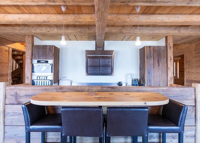 Le Hameau By Interhome בקתה Huemoz